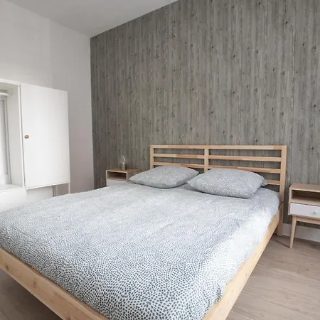 Moderne Et Equipe Aux Portes De Paris * Aubervilliers